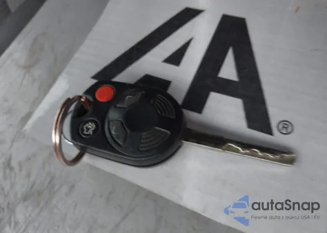 2013 Ford Focus Se z USA, uszkodzony, nr VIN 1FADP3K2XDL183205